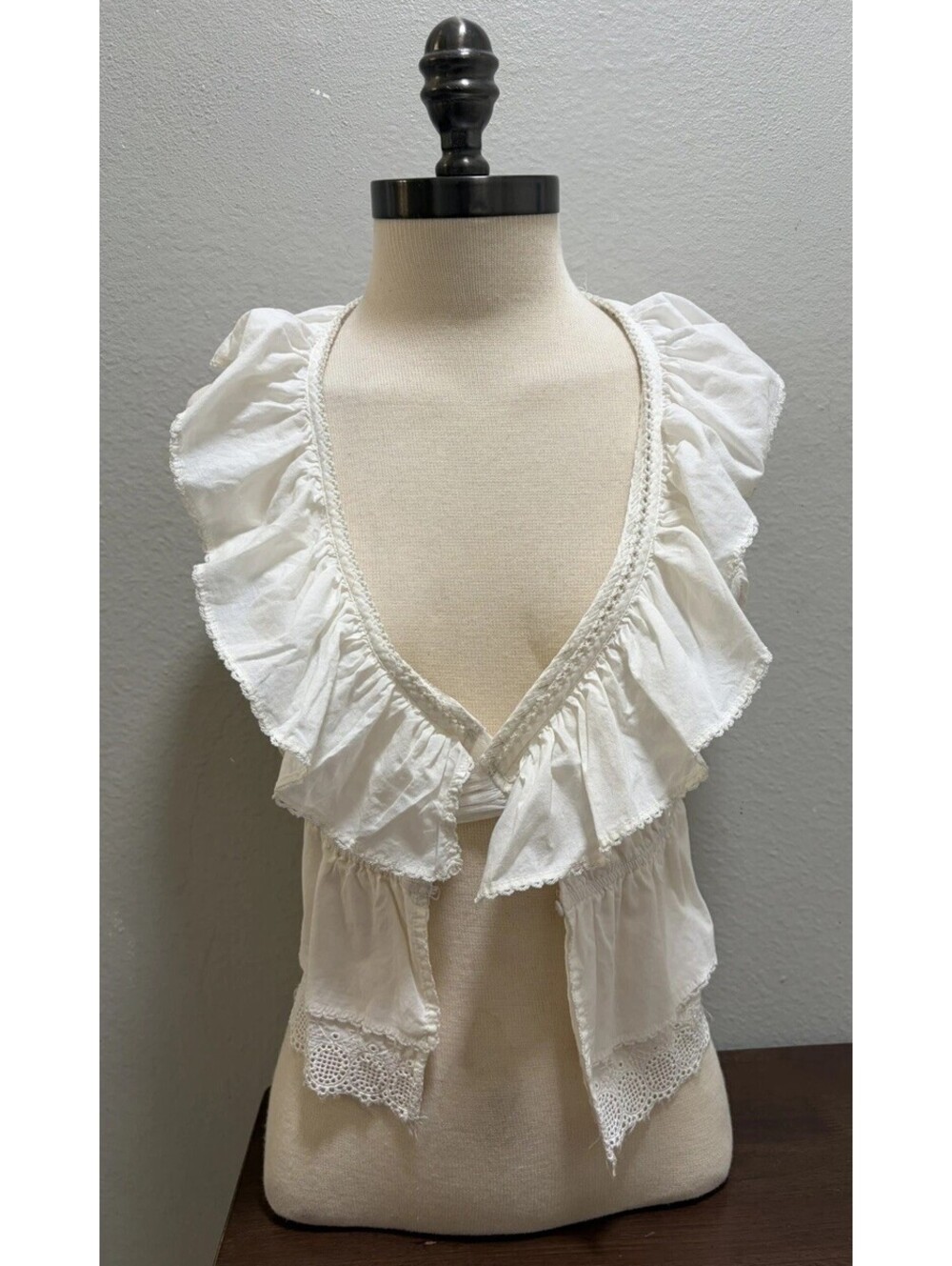 Y2K Charlotte Russe Sleeveless White Ruffled Tie Blouse S